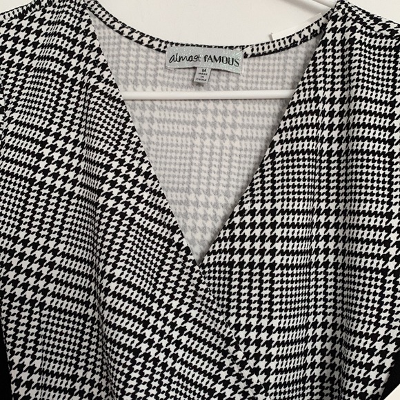 Dress - Picture 2 of 7